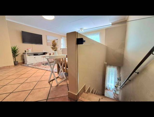 3 BEDROOM TOWNHOUSE FOR SALE IN ISLAND VIEW